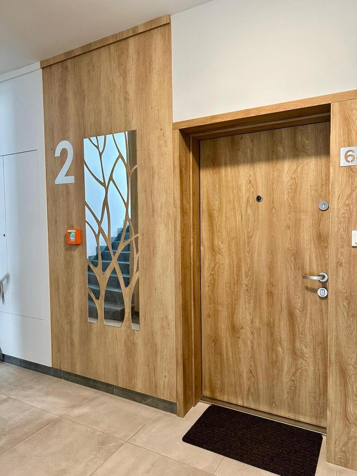 Apartment Urokliwy Z Duzym Tarasem I Widokiem Na Jezioro Biale *